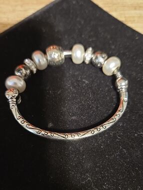 Interchangeable Charm Bangle Bracelet - Hinged Silver Tone Screw End Cap Base